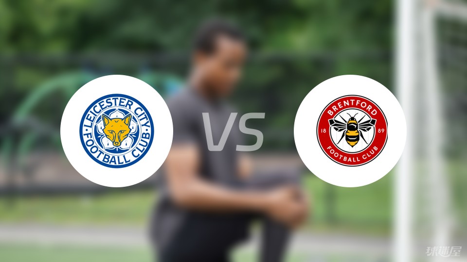 53岁齐达内上海街头踢毽子，与大妈迅速融入展现高球商风采